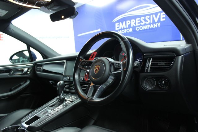 2019 PORSCHE MACAN - Photo 8