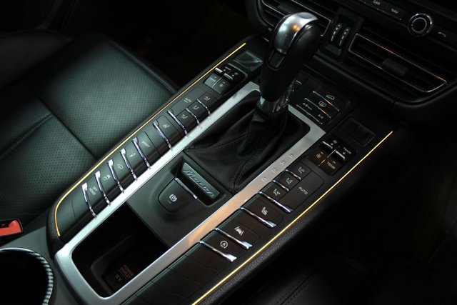 2019 PORSCHE MACAN - Photo 9