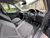 USED 2017 67 VOLKSWAGEN TIGUAN 2.0 TDI SE Navigation SUV 5dr Diesel DSG 4Motion Euro 6 (s/s) (150 ps) 