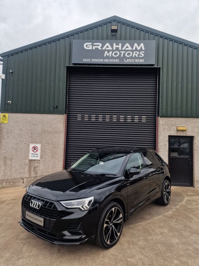 View our AUDI Q3
