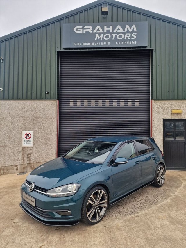 View our VOLKSWAGEN GOLF