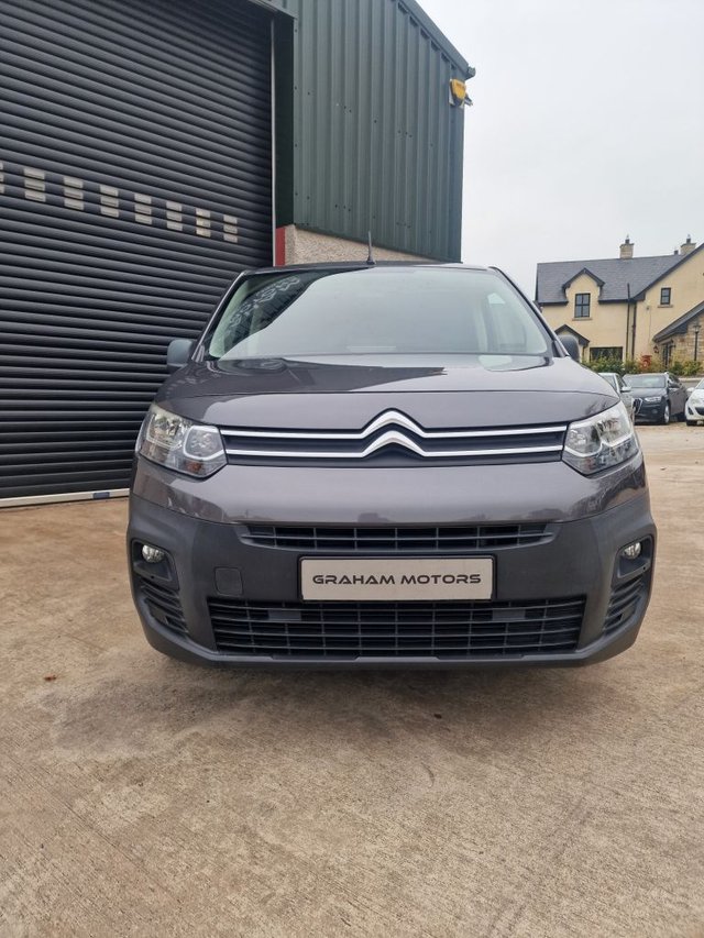 View our CITROEN BERLINGO