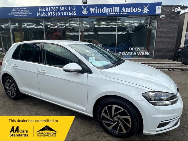 View our VOLKSWAGEN GOLF