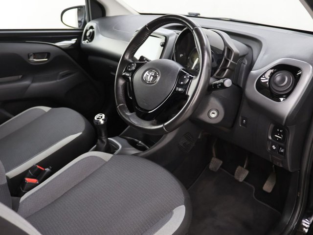 2021 Toyota Aygo 1L X-Play 5dr - Photo 10
