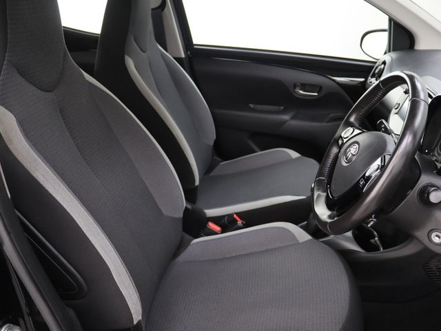2021 Toyota Aygo 1L X-Play 5dr - Photo 12