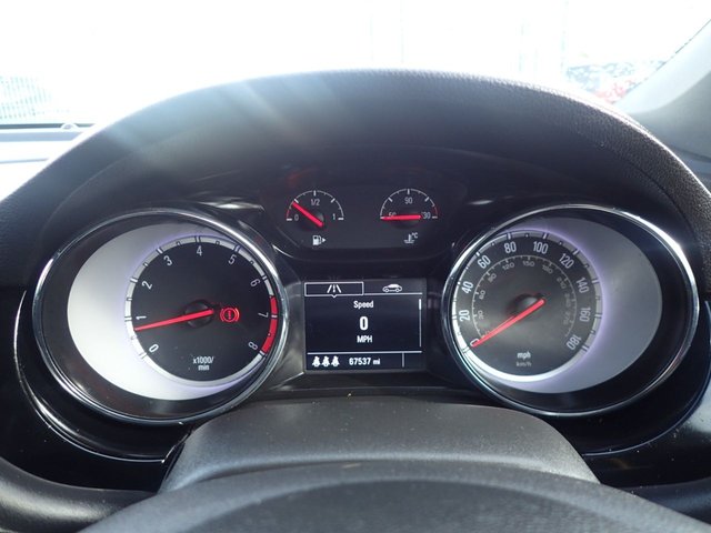 2016 VAUXHALL ASTRA 1.4i Turbo SRi Hatchback 5dr Petrol Manual Euro 6 (150 ps) - Photo 8