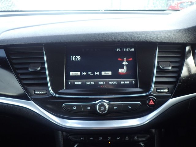 2016 VAUXHALL ASTRA 1.4i Turbo SRi Hatchback 5dr Petrol Manual Euro 6 (150 ps) - Photo 9