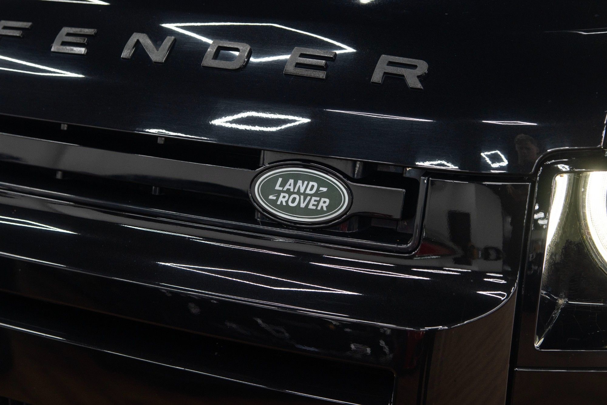 USED 2022 22 LAND ROVER DEFENDER 3.0 D250 MHEV XS Edition 