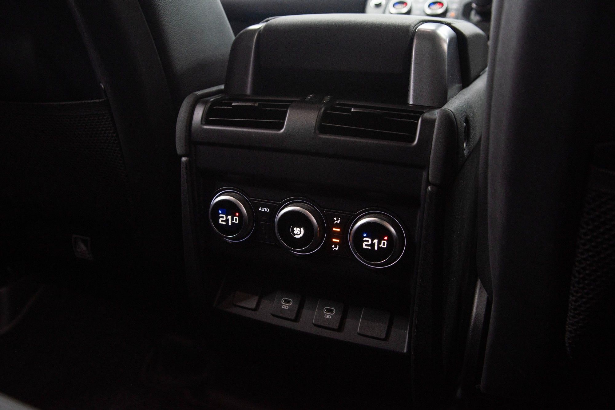 USED 2022 22 LAND ROVER DEFENDER 3.0 D250 MHEV XS Edition 