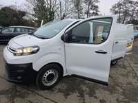 USED 2024 73 CITROEN DISPATCH White 1.5 BlueHDi 1000 Enterprise Edition Van, 22,200 miles, 1 owner, Euro 6 ULEZ, 6-speed, A/C, Bluetooth, rear sensors, FSH, great spec + VAT @ 20%. This 2024 Citroen Dispatch presents an exceptional ownership proposition, having been meticulously maintained by its sole owner with a full service history, most recently serviced at just 5011 miles on 28 January 2025. This Enterprise Edition M panel van, powered by an efficient 1.5 litre BlueHDi diesel engine, meets Euro 6 emission standards and boasts a low mileage of only 22200 miles for its age. It comes with a 3 month warranty and a 12 month MOT for your peace of mind.  The Enterprise Editi