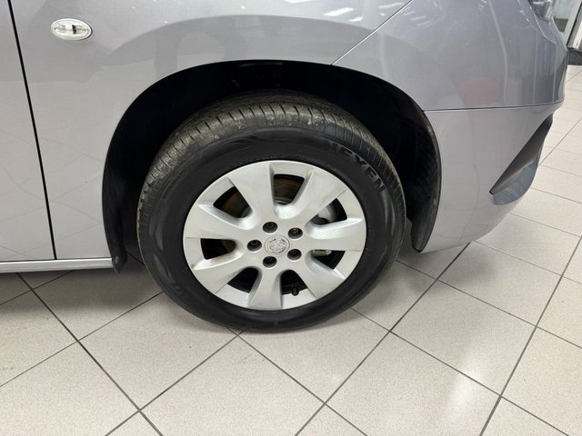 2021 Vauxhall Combo 1.5L Griffin 4dr - Photo 11
