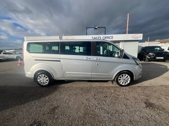 2022 Ford Tourneo Custom 2L Titanium 5dr - Photo 10