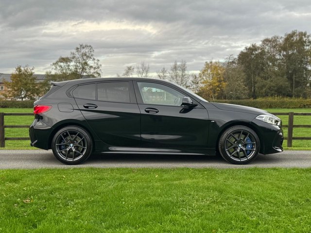 2022 BMW 1 Series 2L M Sport 5dr - Photo 4