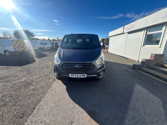 2022 Ford Tourneo Custom 2L Titanium 5dr - Photo 2