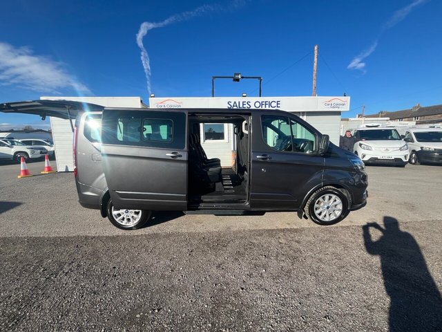 2022 Ford Tourneo Custom 2L Titanium 5dr - Photo 7