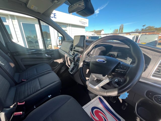 2022 Ford Tourneo Custom 2L Titanium 5dr - Photo 12