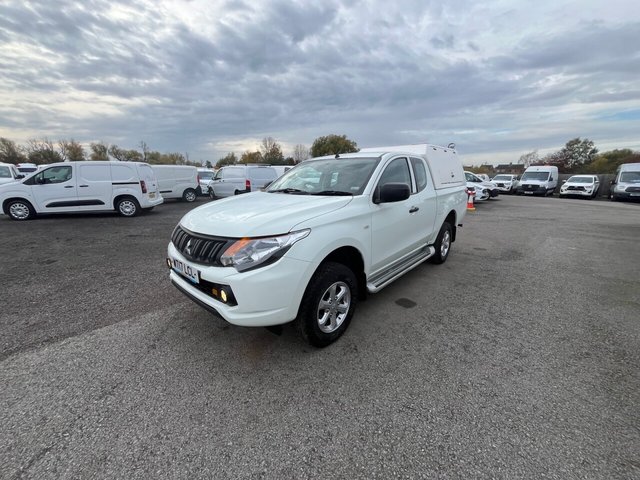 View our MITSUBISHI L200