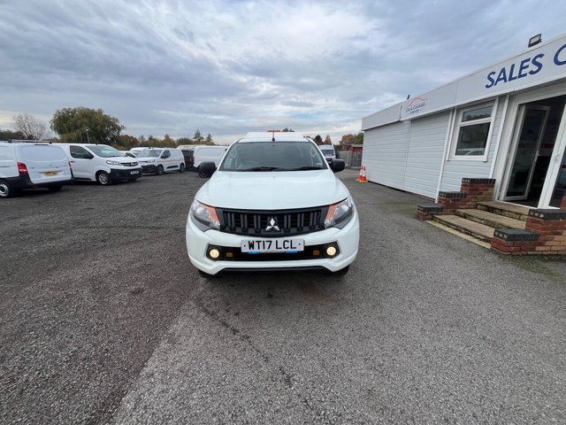 View our MITSUBISHI L200