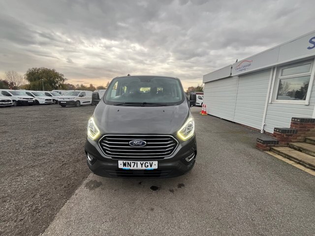 2021 Ford Tourneo Custom 2L Titanium 5dr - Photo 2