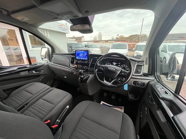 2021 Ford Tourneo Custom 2L Titanium 5dr - Photo 12