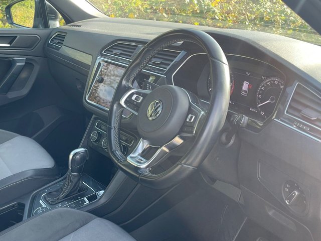 2018 VOLKSWAGEN TIGUAN - Photo 12