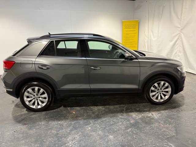 2018 VOLKSWAGEN T-ROC - Photo 6