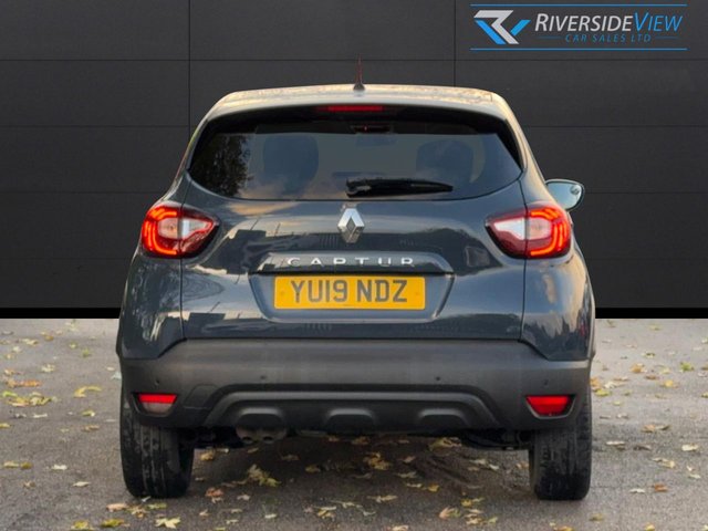 2019 RENAULT CAPTUR - Photo 6