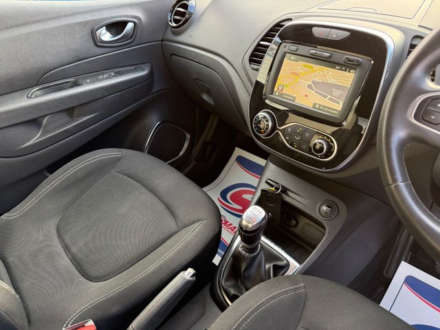 2019 RENAULT CAPTUR - Photo 12