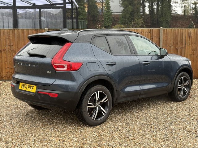 2021 VOLVO XC40 - Photo 5