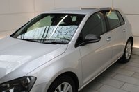 USED 2013 13 VOLKSWAGEN GOLF 1.6 TDI BlueMotion Tech SE Hatchback 5dr Diesel Manual (stop/start) (105 ps) 