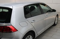 USED 2013 13 VOLKSWAGEN GOLF 1.6 TDI BlueMotion Tech SE Hatchback 5dr Diesel Manual (stop/start) (105 ps) 