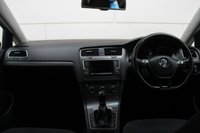 USED 2013 13 VOLKSWAGEN GOLF 1.6 TDI BlueMotion Tech SE Hatchback 5dr Diesel Manual (stop/start) (105 ps) 