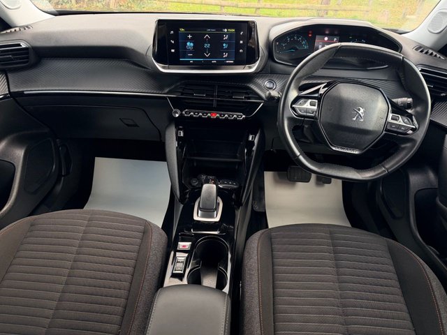 2021 Peugeot E-2008 - Photo 5