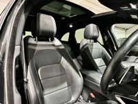 USED 2017 17 JAGUAR F-PACE 3.0 D300 V6 S SUV 5dr Diesel Auto AWD Euro 6 (s/s) (300 ps) 