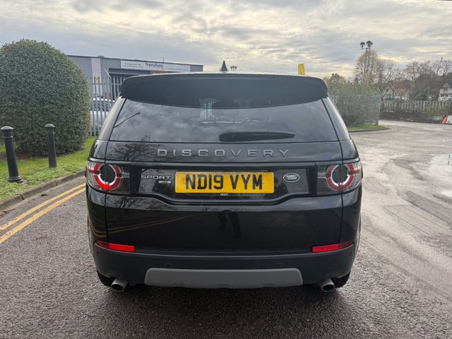 2019 Land Rover Discovery Sport 2L Landmark 5dr - Photo 2