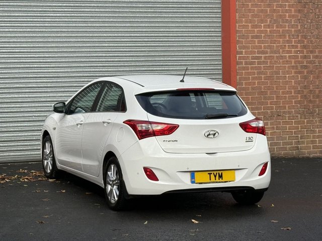 2013 HYUNDAI I30 - Photo 8
