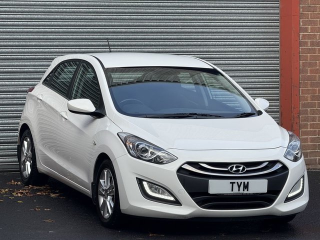 2013 HYUNDAI I30 - Photo 3