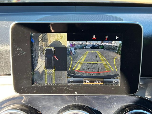 2016 MERCEDES-BENZ GLC 2.1 GLC250d AMG Line (Premium) G-Tronic 4MATIC Euro 6 (s/s) 5dr - Photo 4