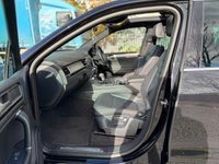 USED 2016 66 VOLKSWAGEN TOUAREG 3.0 TDI V6 BlueMotion Tech R-Line SUV 5dr Diesel Tiptronic 4WD Euro 6 (s/s) (262 ps) 