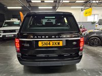 USED 2014 14 LAND ROVER RANGE ROVER 4.4 SD V8 Vogue SUV 5dr Diesel Auto 4WD Euro 5 (339 ps) 2014 LANDROVER RANGEROVER VOGUE 4.4 SDV8 - 2 PREVIOUS KEEPERS - 6 LANDROVER SERVICES - SANTORINI BLACK - 21 INCH ALLOY WHEELS - HEATED SEATS - REVERSE CAMERA - HEATED STEERING WHEEL