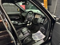 USED 2014 14 LAND ROVER RANGE ROVER 4.4 SD V8 Vogue SUV 5dr Diesel Auto 4WD Euro 5 (339 ps) 2014 LANDROVER RANGEROVER VOGUE 4.4 SDV8 - 2 PREVIOUS KEEPERS - 6 LANDROVER SERVICES - SANTORINI BLACK - 21 INCH ALLOY WHEELS - HEATED SEATS - REVERSE CAMERA - HEATED STEERING WHEEL