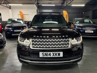USED 2014 14 LAND ROVER RANGE ROVER 4.4 SD V8 Vogue SUV 5dr Diesel Auto 4WD Euro 5 (339 ps) 2014 LANDROVER RANGEROVER VOGUE 4.4 SDV8 - 2 PREVIOUS KEEPERS - 6 LANDROVER SERVICES - SANTORINI BLACK - 21 INCH ALLOY WHEELS - HEATED SEATS - REVERSE CAMERA - HEATED STEERING WHEEL