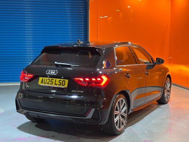 2025 AUDI A1 1.0 TFSI 25 S line Sportback 5dr Petrol S Tronic Euro 6 (s/s) (95 ps) One Owner. Lane Depart. DAB. - Photo 7