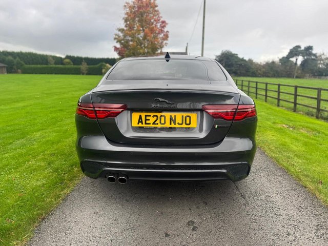 2020 Jaguar Xe 2L R-Dynamic Se 4dr - Photo 5