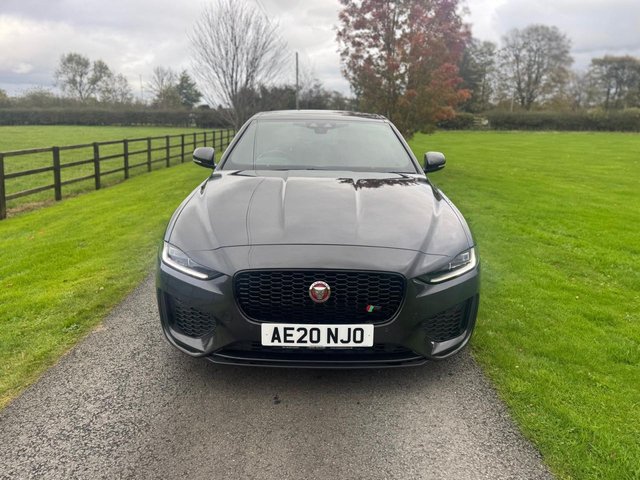 2020 Jaguar Xe 2L R-Dynamic Se 4dr - Photo 9