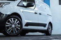 USED 2021 71 FORD TRANSIT CONNECT 1.5 240 ECOBLUE LEADER PANEL VAN 5DR DIESEL MANUAL L2 EURO 6 LWB (S/S) (120 PS) AIRCON NO VAT - 1 DIRECT COMPANY OWNER - FULL SERVICE HISTORY - 2 KEYS - LOW MILEAGE - HPI CHECK ALL CLEAR - ULEZ / LEZ / CAZ COMPLIANT - EURO 6 - LONG WHEEL BASE - METTALIC WHITE PAINTWORK - AIR CON - PLY LINED - SLIDING DOOR - BLUETOOTH / DAB / RADIO - ELECTRIC WINDOWS - OVER HEAD STORAGE -  FINANCE AVAILABLE - ZERO DEPOSIT OFFERS - ALL VANS/CARS WELCOME IN PART-EXCHANGE, ANY AGE, ANY MILEAGE, ANY CONDITION