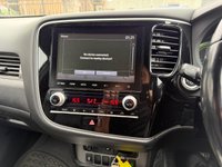 USED 2020 20 MITSUBISHI OUTLANDER 2.4h TwinMotor 13.8kWh Dynamic SUV 5dr Petrol Plug-in Hybrid CVT 4WD Euro 6 (s/s) (224 ps) One Owner Full Service History+Full Leather+Heated Seats+Navigation+More