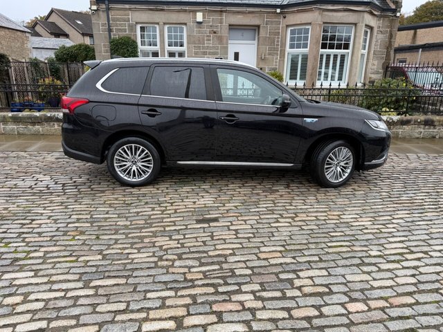 2020 MITSUBISHI OUTLANDER - Photo 11