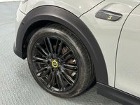 USED 2021 71 MINI Electric Hatch Cooper SE 32.6kWh Level 3 Hatchback 3dr Electric Auto (184 ps) 
