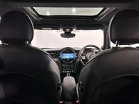 USED 2021 71 MINI Electric Hatch Cooper SE 32.6kWh Level 3 Hatchback 3dr Electric Auto (184 ps) 